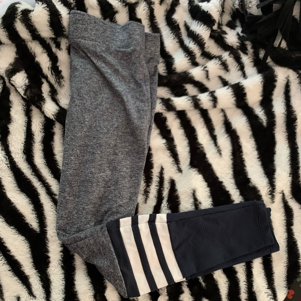 Navy blue leggings